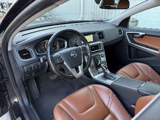 Volvo V-60 2.4 D6 AWD Plug in Hybrid Summum picture 23