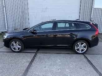 Volvo V-60 2.4 D6 AWD Plug in Hybrid Summum picture 10