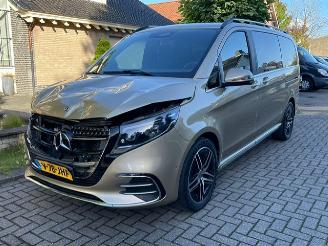 skadebil auto Mercedes V-klasse 300d Lang AMG LINE PANO BURMESTER LEDER 2024/11
