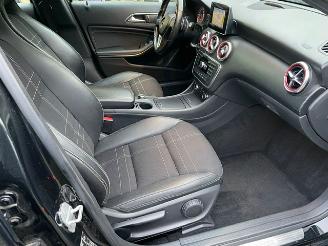 Mercedes A-klasse 180 d SPORT NAVI XENON PDC picture 9