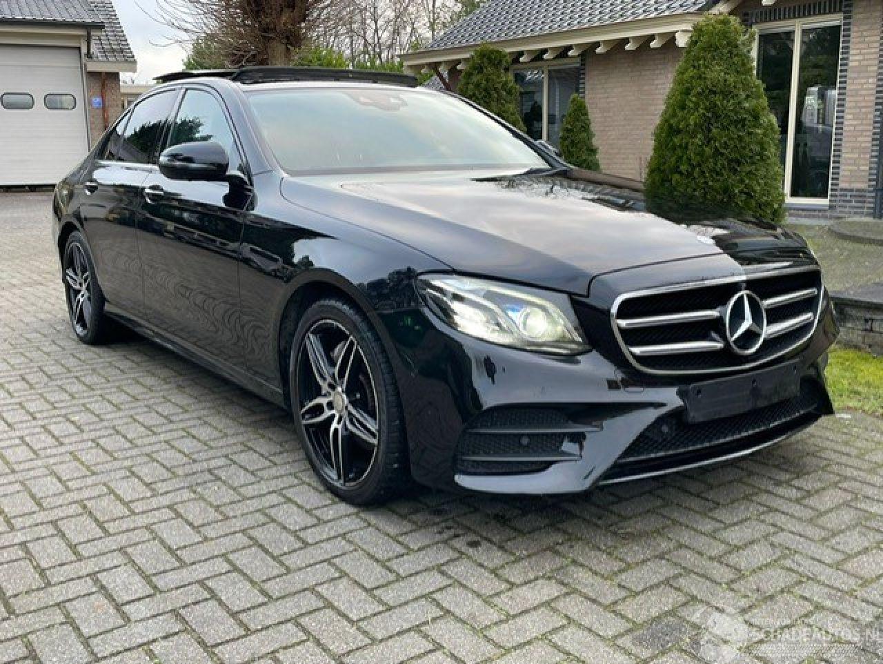 Mercedes E-klasse 220 d AMG LINE PANO NAVI CAMERA NIGHT LED