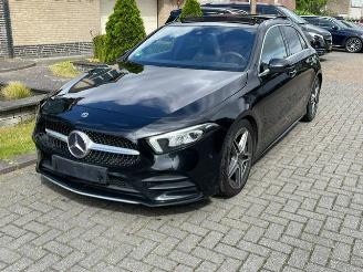 Schadeauto Mercedes A-klasse 180 d AMG LINE PANORAMADAK NAVI CAMERA 2018/9