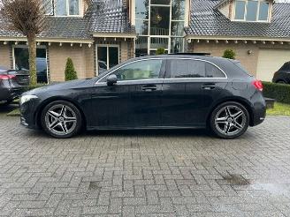 uszkodzony samochody osobowe Mercedes A-klasse 180 d AMG LINE PANORAMADAK NAVI CAMERA 2018/9