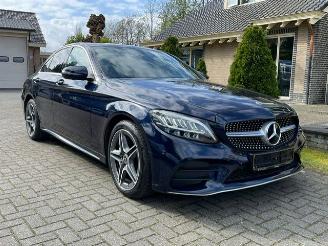 Damaged car Mercedes C-klasse 200 d AMG LINE  NAVI CAMERA LED 2018/10