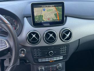 Mercedes B-klasse 180 d NAVI KLIMA PDC picture 8
