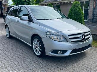Auto incidentate Mercedes B-klasse 180 CAMERA NAVI PDC 2013/3