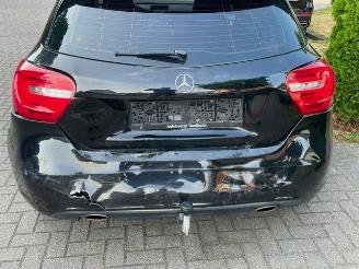 Mercedes A-klasse 200 URBAN NAVI PDC BI XENON picture 11