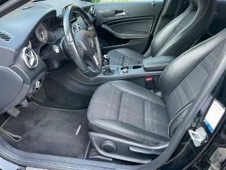 Mercedes A-klasse 200 URBAN NAVI PDC BI XENON picture 7