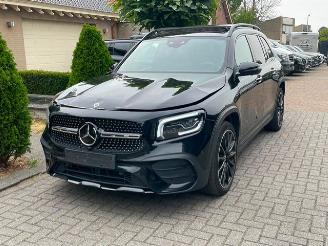 Voiture accidenté Mercedes GLB 200 d AMG LINE 7 PERS PANO NAVI CAMERA 2023/2