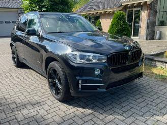Coche accidentado BMW X5 XDrive 30d PANO CAMERA NAVI LED 2016/10
