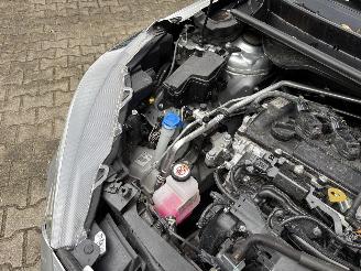 Toyota Yaris 1.5 HYBRIDE AUTOMAAT NAVI CLIMA CAMERA HEAD UP B.J 08-2022 picture 18