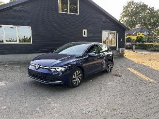 Coche accidentado Volkswagen Golf VIII HYBRIDE PLUG IN AUTOMAAT NAVI CLIMA CAMERA LED VIRT DASH CRUISE B.J  12-2023 2023/12