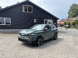 skadebil auto Dacia Duster HYBRIDE AUTOMAAT NAVI CLIMA CAMERA LED B.J 12-2024 2024/12