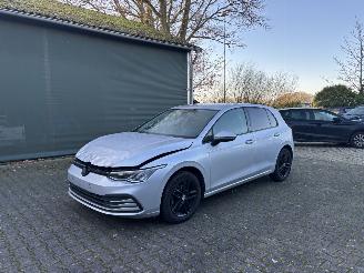 Unfallwagen Volkswagen Golf 8 EDITION TSI 110 PK CLIMA CAMERA CRUISE LED B.J 2022 2022/5