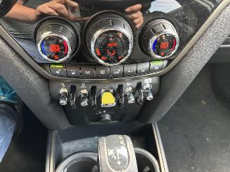 Mini Countryman HYBRIDE PLUG IN SE 4AWD AUTOMAAT NAVI CLIMA LEER LED PDC B.J 2019 picture 16