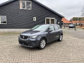 Coche accidentado Seat Arona STYLE 110 PK NAVI CLIMA CAMERA LED VIRT DASH PARK ASS CRUISE B.J 2024 2024/2