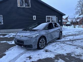 Schadeauto Volkswagen ID.3 ID.3 1FT PRO PREFORMANCE 58 KWH 204 PK B.J 09-2020 2019/9