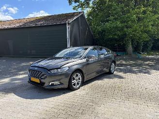 Avarii autoturisme Ford Mondeo 1.5 AUTOMAAT NAVI CLIMA LED TREKHAAK B.J 2018 MOTORSCHADE MOTOR LOOPT 2018/10