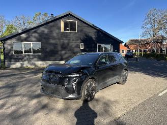 Schadeauto Renault Scenic E TECH EV 87 220 PK Long rage TECHNO B.J 2025 2025/3