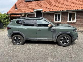 Dacia Duster AUTOMAAT 1.6 HYBRIDE NAVI CLIMA CAMERA PDC LED B.J 12-2024 picture 12