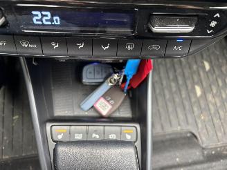 Hyundai I-20 AUTOMAAT PREMIUM SPORT BOSE NAVI CLIMA CAMERA LED B.J 12-2024 picture 14