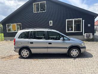 Opel Zafira 1.6 Benzine 7 Persoons B.J 2000 sloop/loop picture 7
