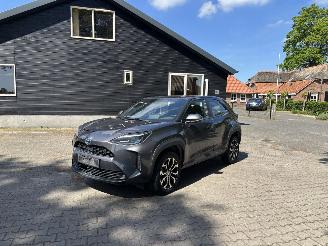 krockskadad bil auto Toyota Yaris Cross 1.5 HYBRIDE AUTOMAAT NAVI CLIMA CAMERA B.J 2023 2023/6