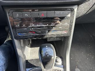 Volkswagen T-Cross T-CROSS 110 PK AUTOMAAT NAVI CLIMA CAMERA VIRT DASH B.J 09-2023 picture 14