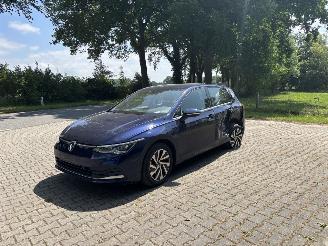 Damaged car Volkswagen Golf GTE 204 PK PLUG IN HYBRIDE AUTOMAAT STYLE NAVI CLIMA CAMERA LED B.J 2023 2023/10