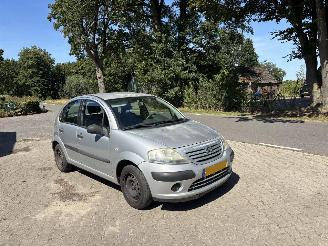 Citroën C3 1.4 Ambiance 5-drs Stuurber Elec pakket Trekhaak B.J 2003 Apk april 2027 doffe lak picture 3