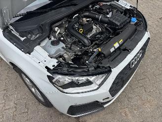 Audi  TFSI 95 PK VIRT DASH AIRCO PDC B.J 2023 LICHTE SCHROEFSCHADE picture 18
