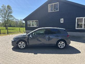Volkswagen Golf TSI 110 PK NAVI CLIMA CAMERA LED PDC PRIVACY GLASS B.J 04-2023 picture 8