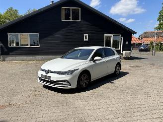 Coche accidentado Volkswagen Golf TSI 110 PK VIRTUEEL DASH CLIMA LED PDC B.J 2021 2021/1