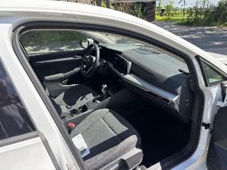 Volkswagen Golf TSI 110 PK VIRTUEEL DASH CLIMA LED PDC B.J 2021 picture 8