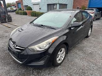 Schadeauto Hyundai Elantra  2015/6
