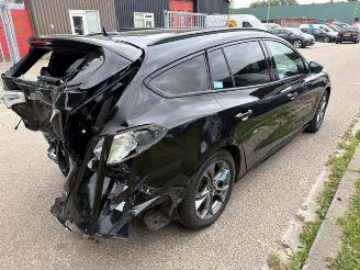 Ford Focus Focus 4 Wagon, Combi, 2018 / 2025 1.0 Ti-VCT EcoBoost 12V 125 picture 3