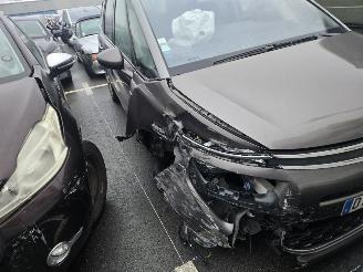 Auto incidentate Citroën C4-picasso  2015/7