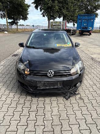 Avarii autoturisme Volkswagen Golf 1.2 TSI Hatchback  Benzine 1.197cc 63kW (86pk) FWD 2010-05/2012-11  CBZA 2010/1