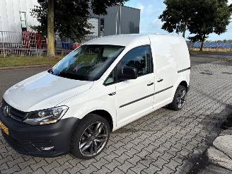 uszkodzony samochody osobowe Volkswagen Caddy 2.0 TDI 102 Bestel  Diesel 1.968cc 75kW (102pk) FWD 2015-11/2020-09  DFSD 2016/11