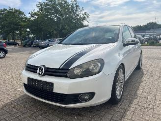 krockskadad bil auto Volkswagen Golf 1.4 TSI 122 16V Hatchback  Benzine 1.390cc 90kW (122pk) FWD 2008-10/2012-11  CAXA 2009/7