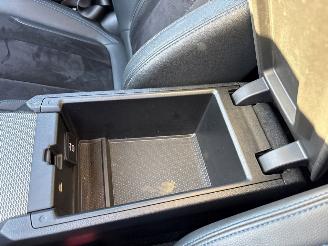 BMW 3-serie 320i 2.0 TwinPower Turbo 16V Sedan 4Dr Benzine 1.998cc 135kW (184pk) RWD 2019-03 (5F31; 5F32; 5F38; 51FF; 58FF) B48B20A picture 34