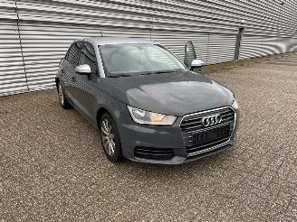 damaged passenger cars Audi A1 SPORTBACK 2016/1