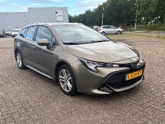 Coche accidentado Toyota Corolla 1.8 16V Hybrid Combi/o  Elektrisch Benzine 1.798cc 90kW (122pk) FWD 2019-02 (ZWE211(W)) 2ZRFXE 2021/7