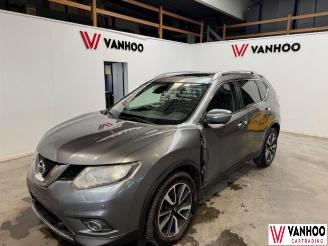 Damaged car Nissan X-Trail  2018/10