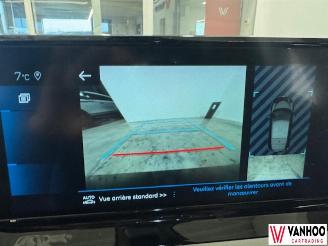 Peugeot 208  picture 19