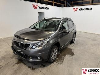 Vaurioauto  passenger cars Peugeot 2008  2019/5