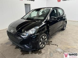 damaged passenger cars Hyundai I-10  2024/7