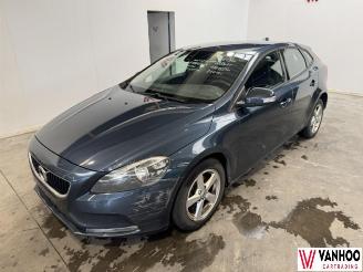 Volvo V-40  picture 1