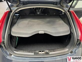 Volvo V-40  picture 7