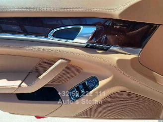 Porsche Panamera 4S picture 13